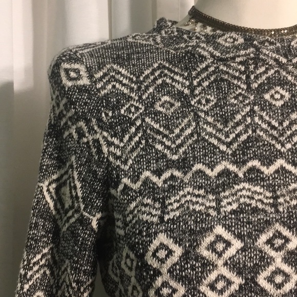 Comfy Patterned Sweater - Picture 2 of 5